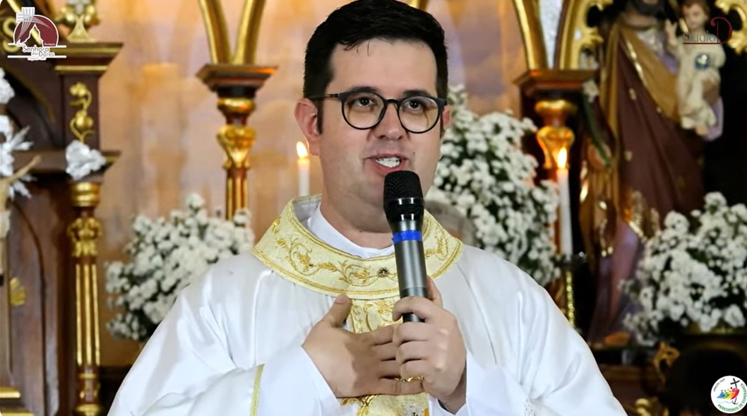 Padre Yuri Lamounier: Uma Despedida Repleta de Gratidão
